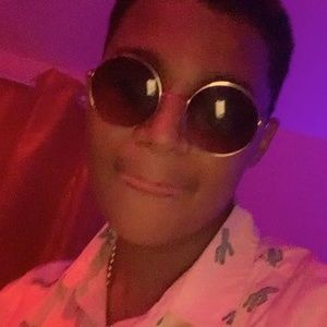 Meet your Posher, Laudys